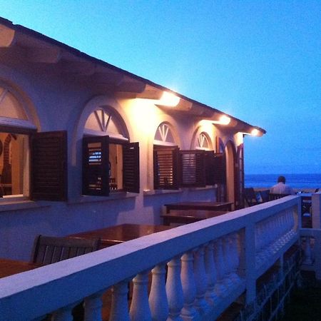 Round House Hotel Bathsheba Esterno foto