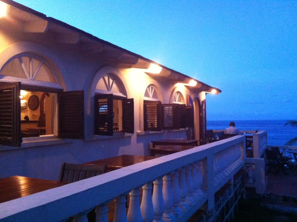 Round House Hotel Bathsheba Esterno foto